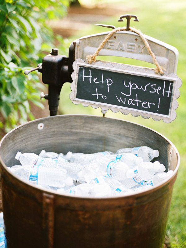 water-serve-ideas-for-summer-outdoor-wedding-ideas