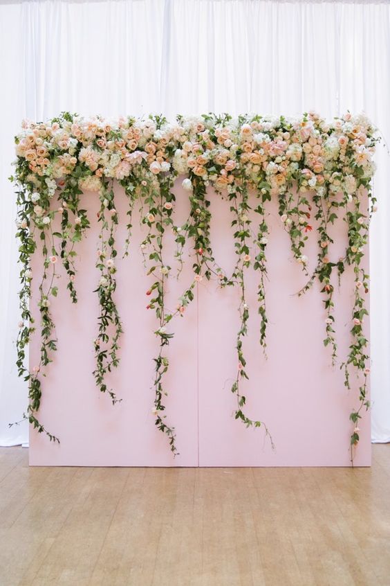wedding-photobooth-backdrop-ideas-pastel-fresh-flowers