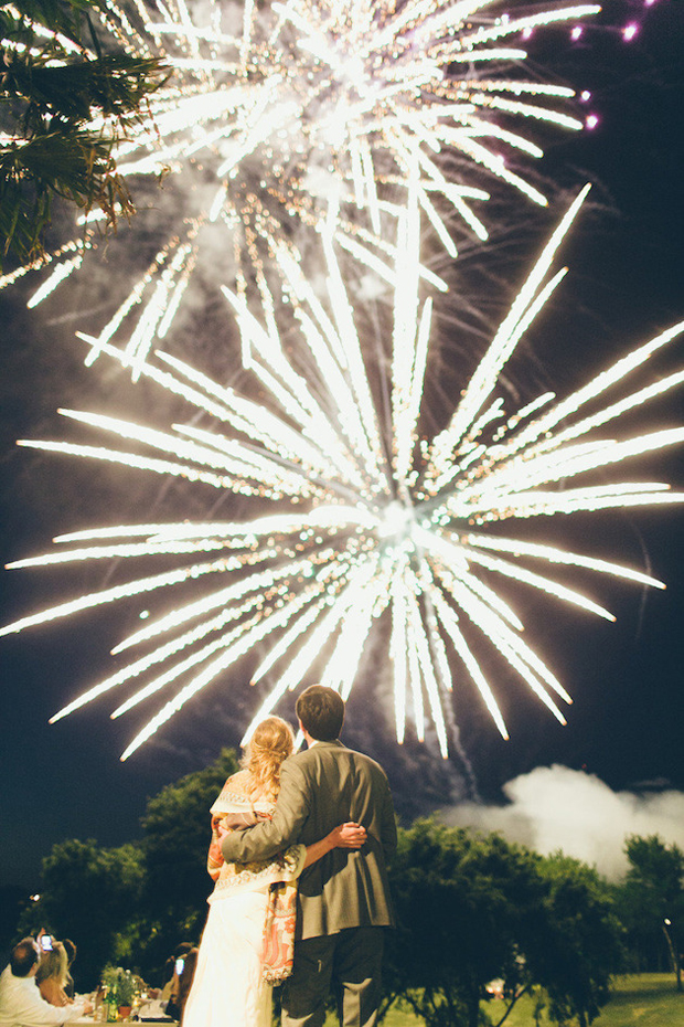 bride-and-groom-fireworks-backdrop