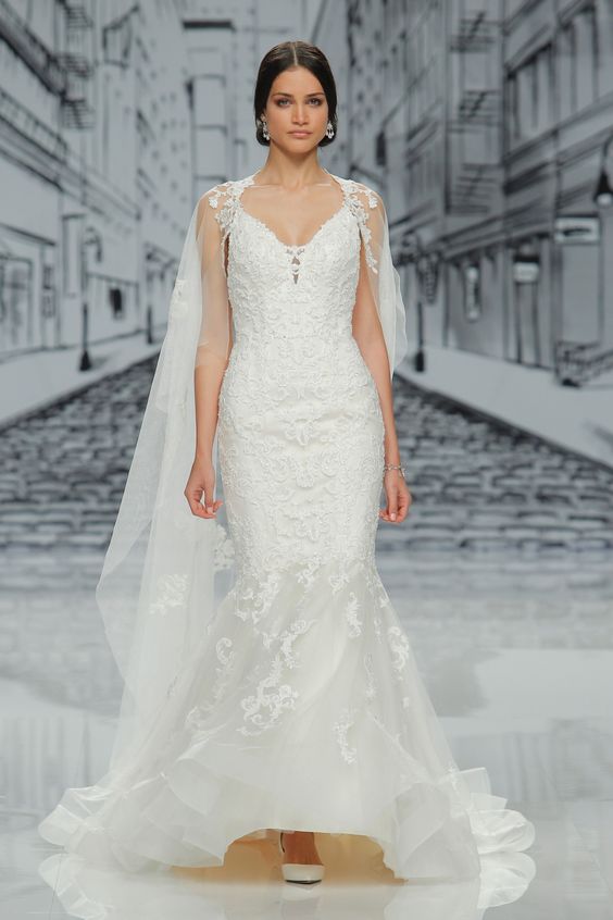 Justin-Alexander-2017-Collection-8907-Winter-Wedding-Dress-Mermaid-Cape-Lace
