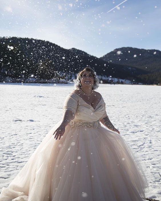 Winter-Wedding-Dresses-Wow-Lazaro-Blush-weddingsonline