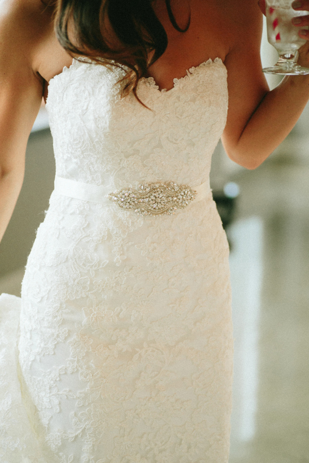 bride-wearing-crystal-diamante-bridal-belt