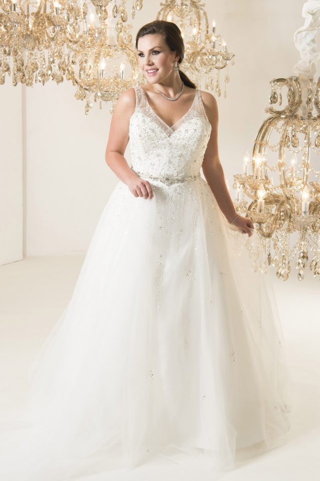 callista-michelangelo-curvy-bride-wedding-dress-2017
