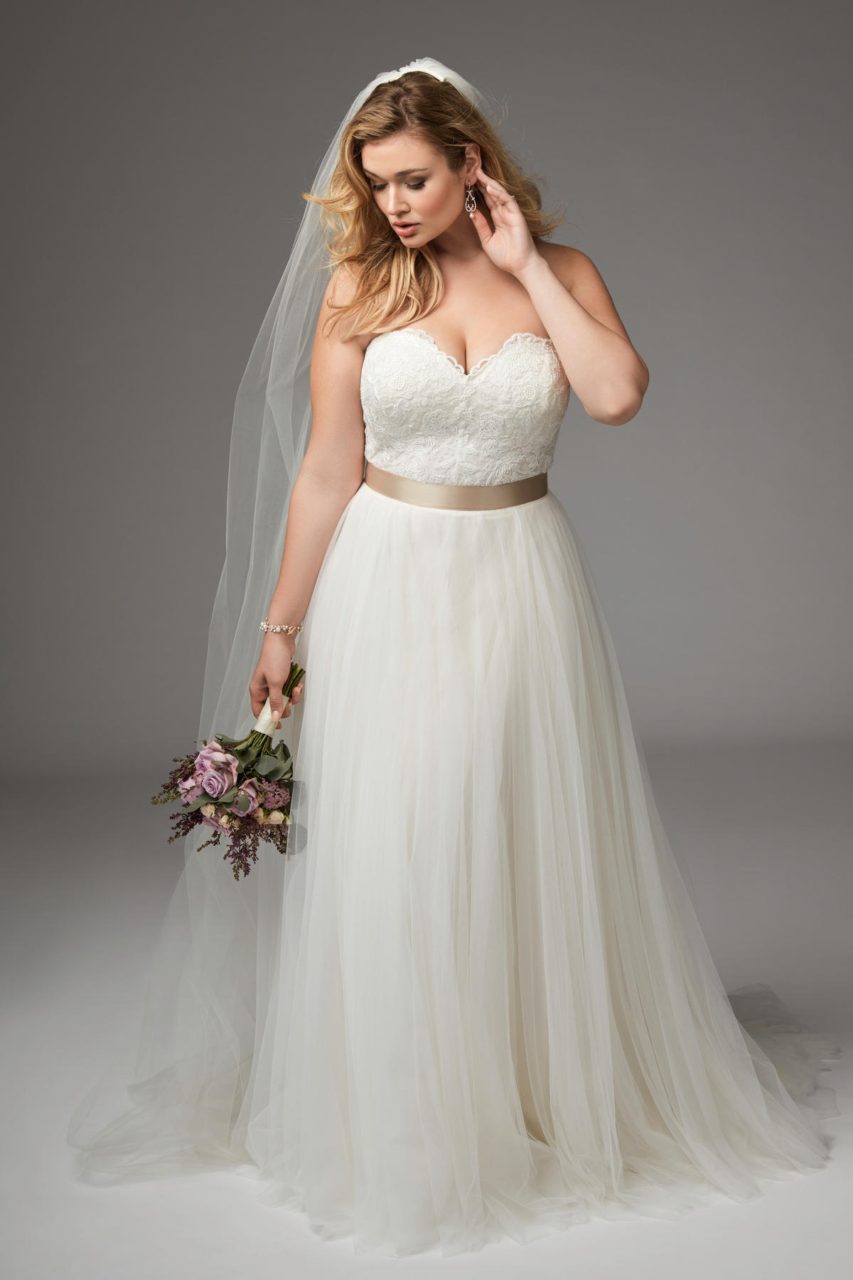 watters-wtoo-curvy-bride-wedding-dress-agatha