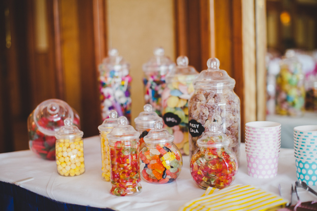 wedding-faovours-candy-buffet-take-away-sweets