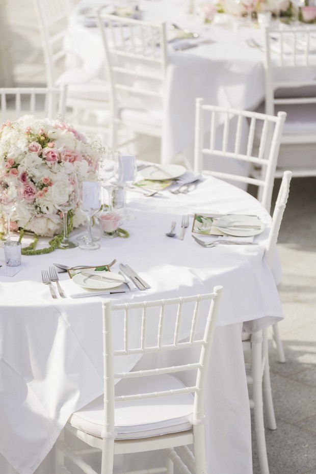 23-white-on-white-wedding-colour-palette-decor-portugal (3)