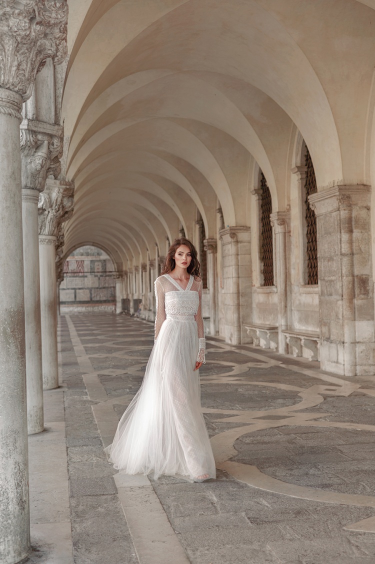 Divine-Atelier-Modern-Boho-Wedding-Dresses-2017-weddingsonline