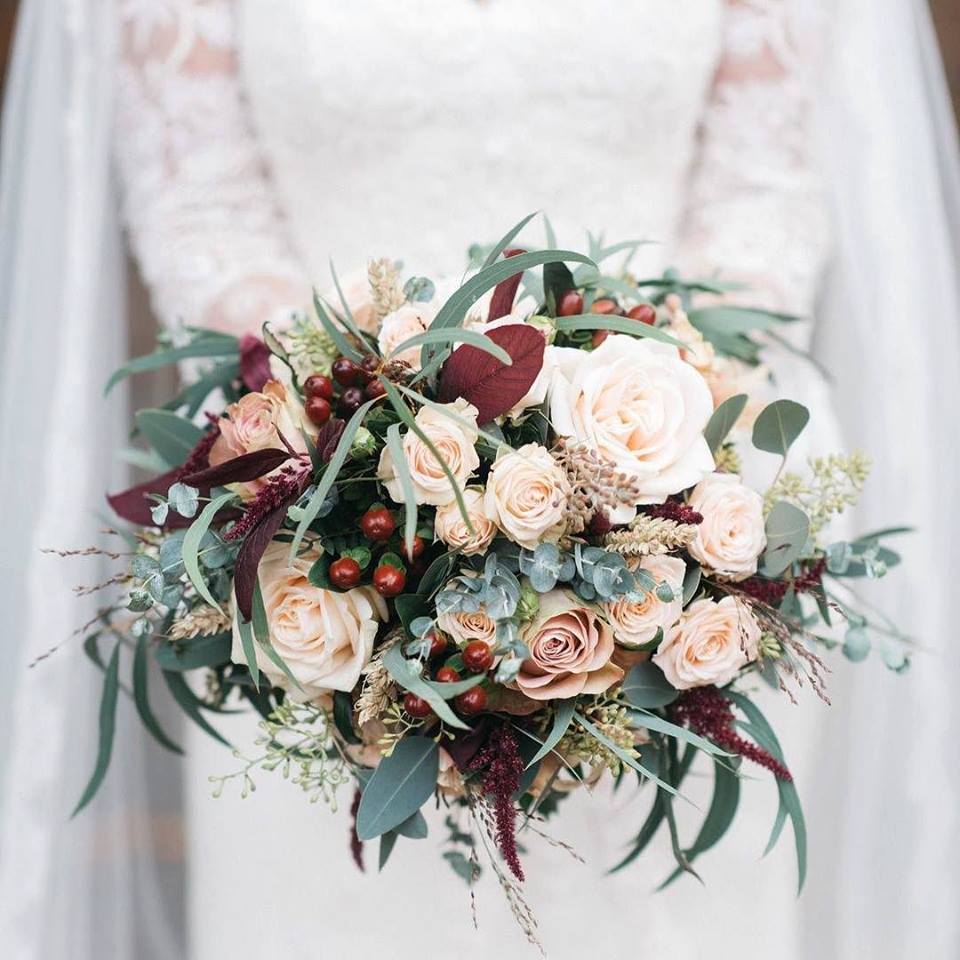 Winter-Wedding-Bouquet-Ireland-Bloomsday-weddingsonline