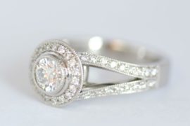 25 Stunning Diamond Engagement Rings | weddingsonline