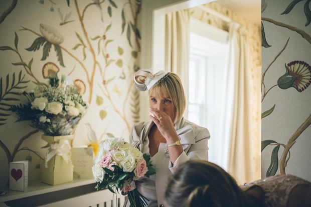 17-mother-of-the-bride-first-look-wedding-photo-Emma-Russell-Photography-weddingsonline