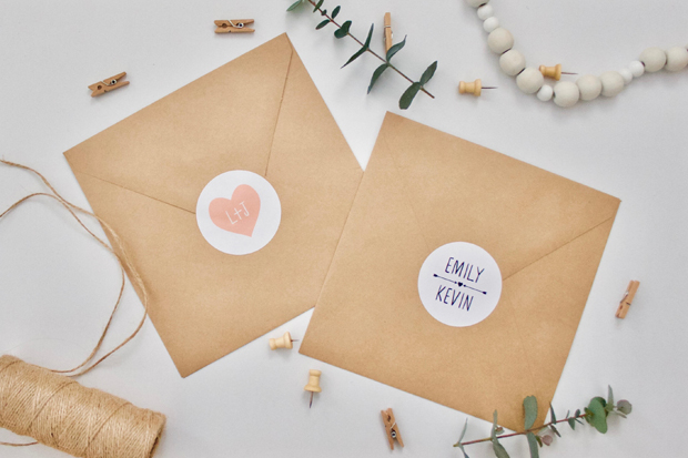 5 Gorgeous Finishing Touches for Your Wedding Invitations