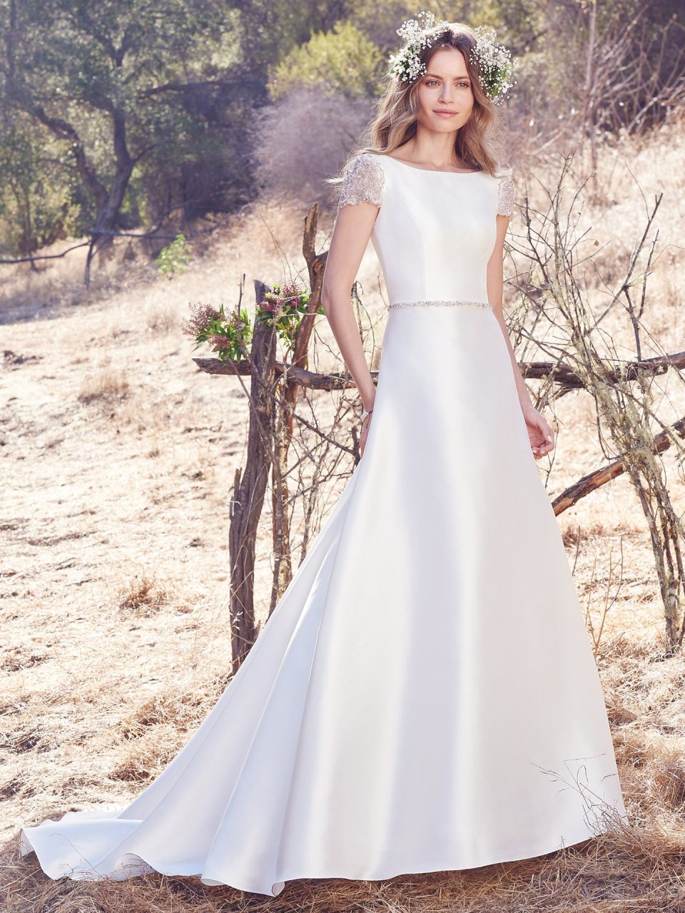 21 Exquisite Wedding Dresses with Cap Sleeves | weddingsonline