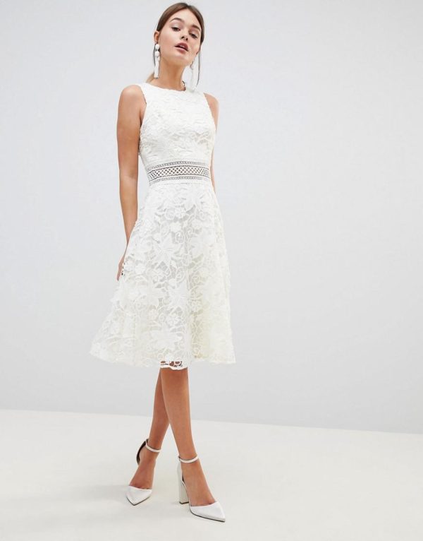 20 Gorgeous White Dresses - Perfect for Your Hen Party | weddingsonline