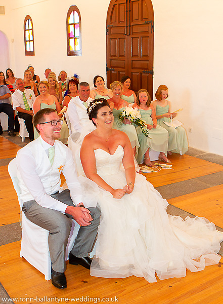 https://cdn.weddingsonline.ie/blog/wp-content/uploads/2018/07/Laura-Ed-9.jpg