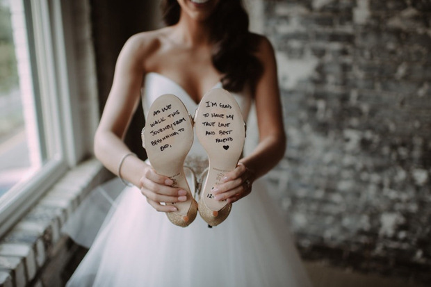 結婚式　靴裏　メッセージ