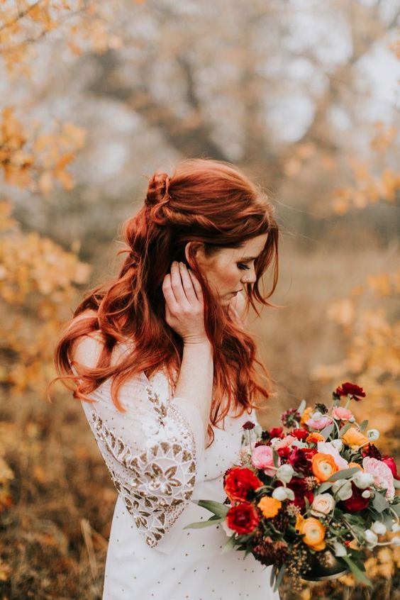 Relaxed Bridal Hairstyles For A Boho-Loving Bride | weddingsonline