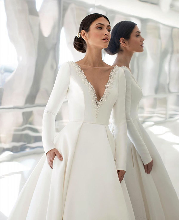 Long sleeve wedding gowns 