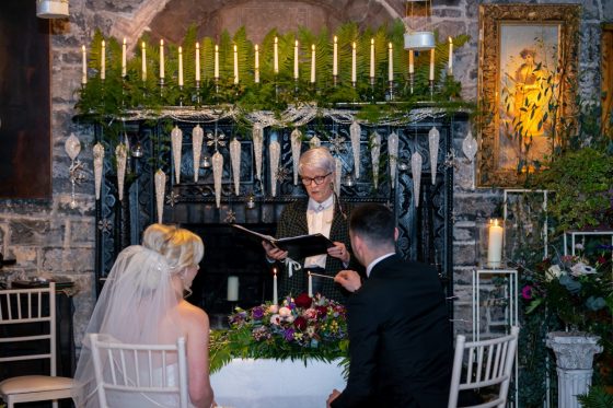 A Small, Festive Wedding at Christmas Time | weddingsonline