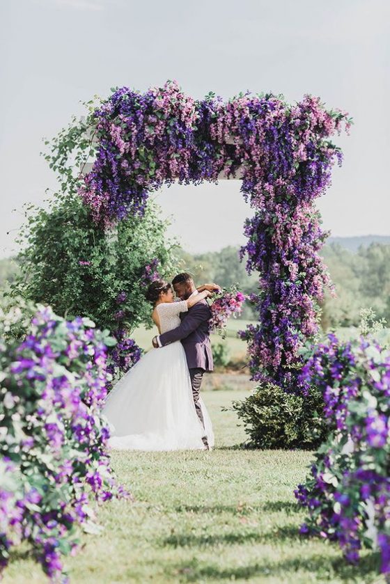 Magnificent Bridgerton-Themed Wedding Ideas | weddingsonline