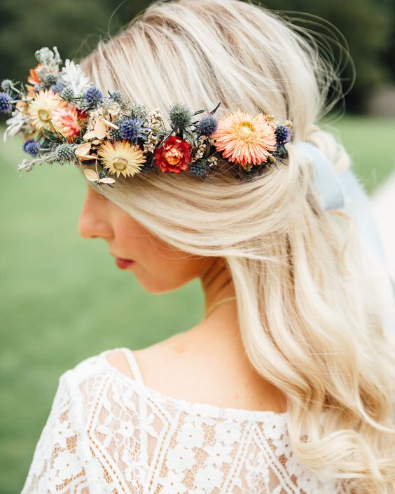 Romantic Floral Crowns For Autumn 