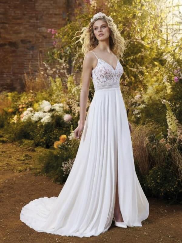 beautifully stylish wedding dresses