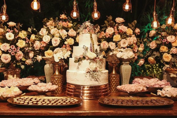 WOL Loves: 15 Fabulous Wedding Cake Masterpieces