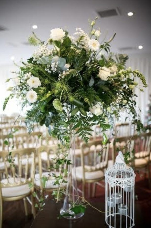 floral table centres