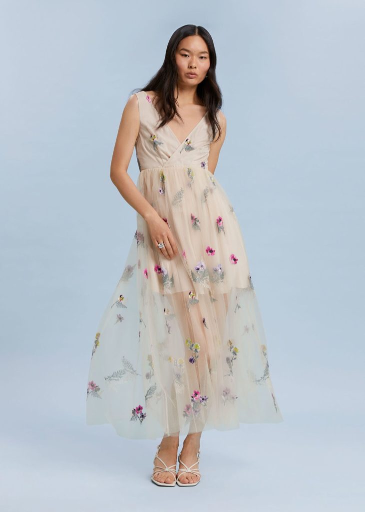 Ten Gorgeous Engagement Dresses To Party In!