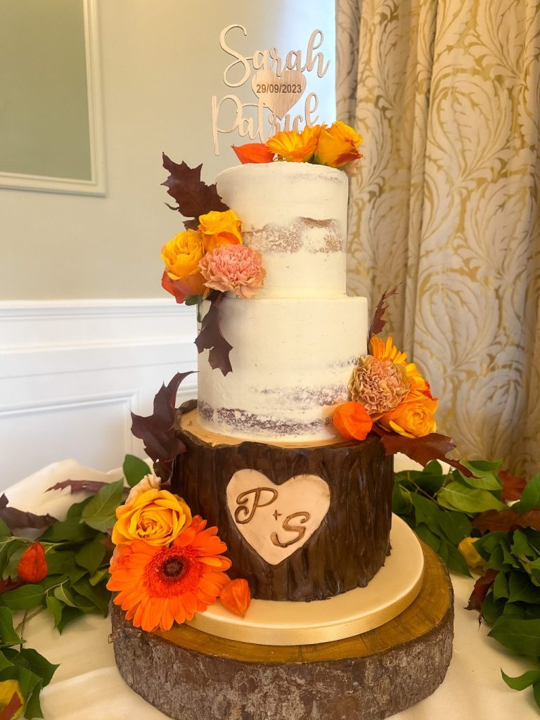 Autumn Inspired Wedding Cakes 