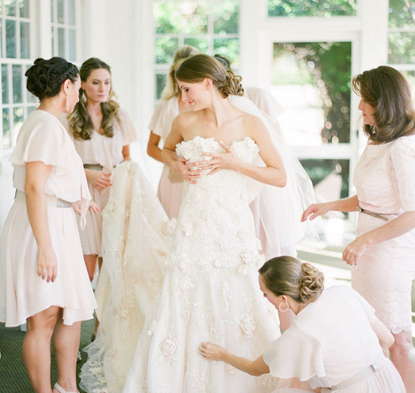 Bridal Fashion: The Perfect Underwear | weddingsonline