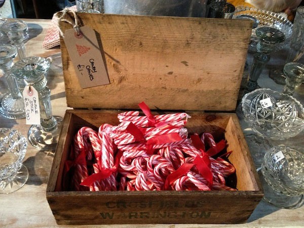 Candy cane wedding favours