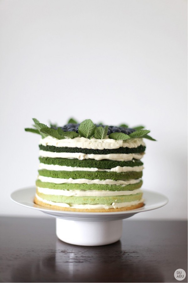 Ombre naked cake