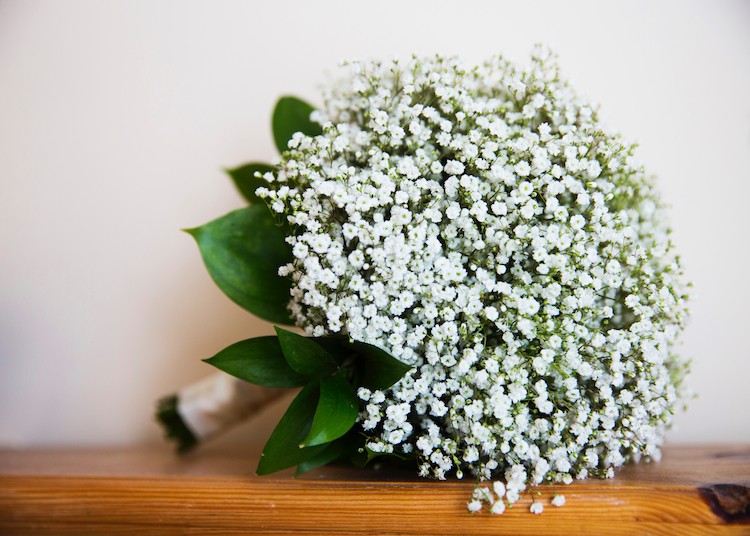 Simple wedding flowers