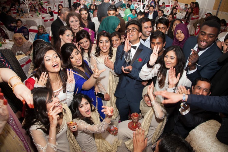 Vibrant Asian Wedding at Finnstown Castle Hotel