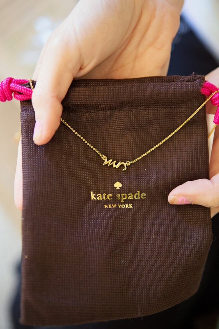 kate-spade-mrs-necklace-bride-wedding-gift-mrs2be