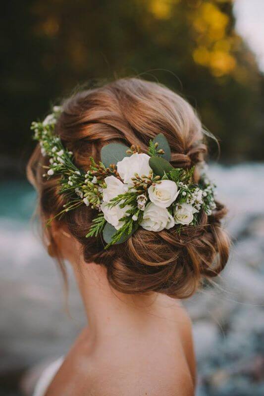 romantic-greenery-wedding-ideas-floral-crown