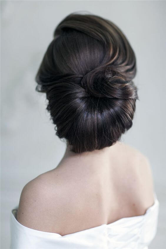vintage-style-chignon-roll-wedding-updo-mrs2be