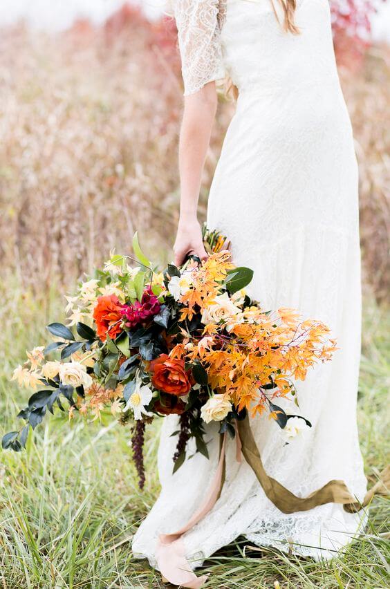 Shades-Autumn-Oversized-Wedding-Bouquet