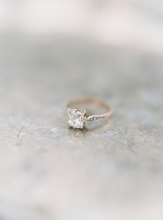 Vintage-style-cushion-cut-gold-diamond-engagement-ring-mrs2be