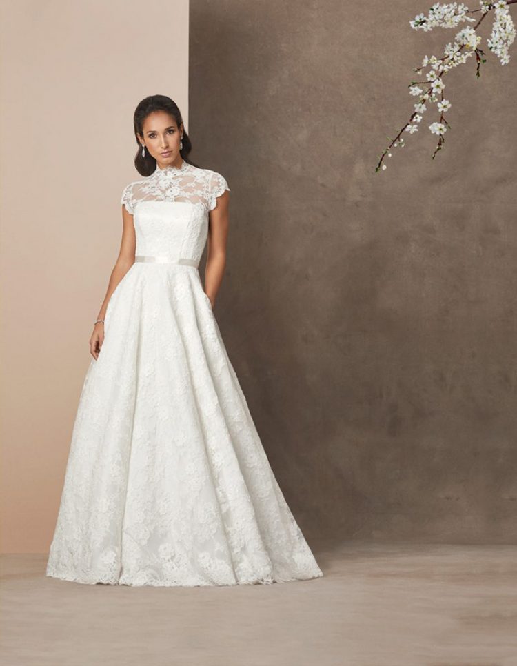 wedding dress with pockets