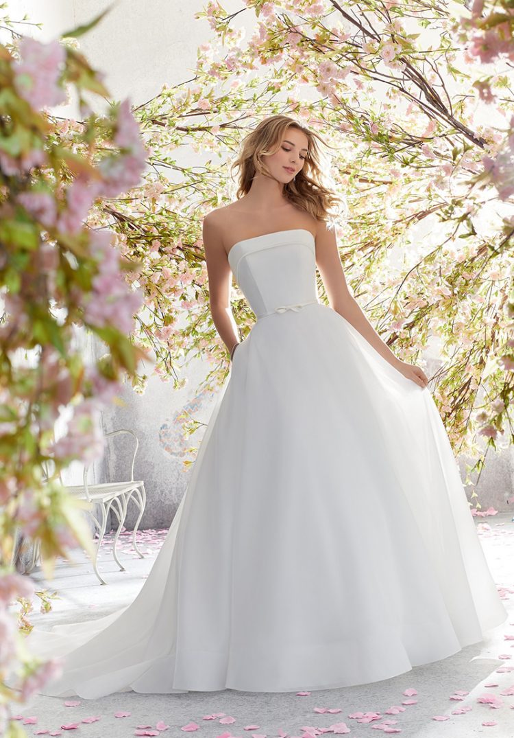 wedding dress with pockets