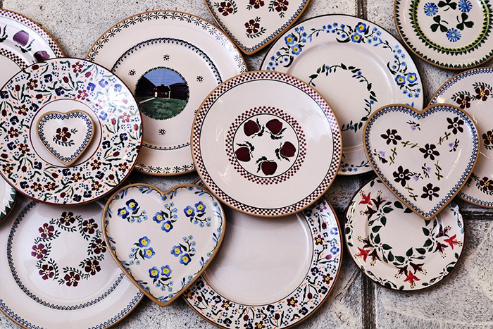 Decorative tableware