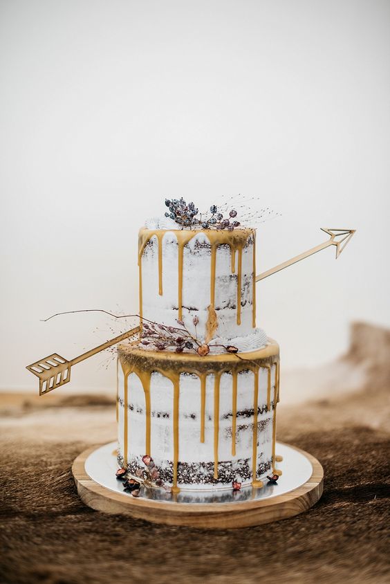 statement wedding cakes